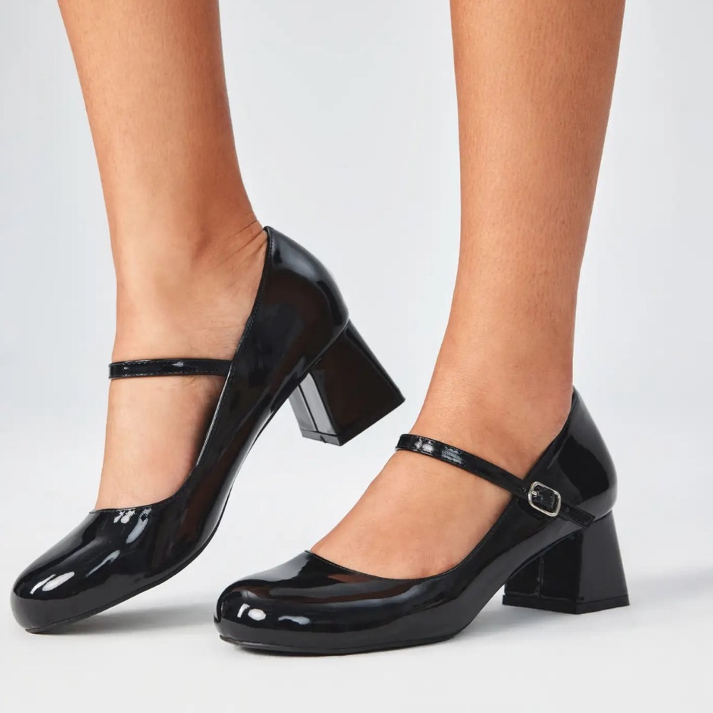 Black Patent Leather Mary Jane Heels from Cider